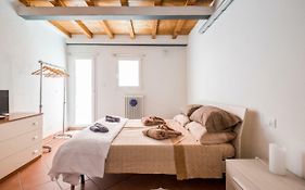 Whouse Suite Apartment Mirasole