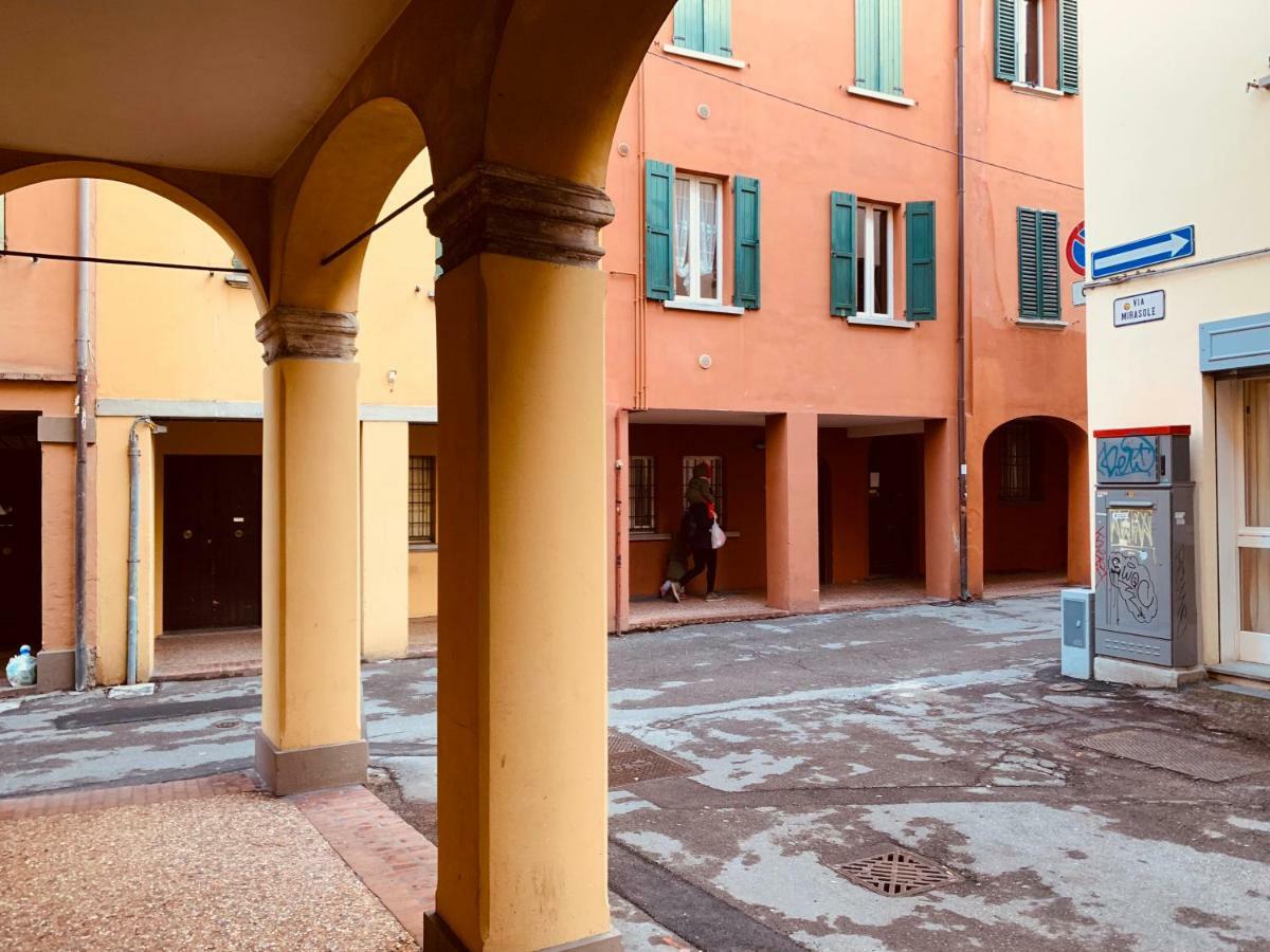 Whouse Suite Apartment Mirasole Bologna Exterior foto